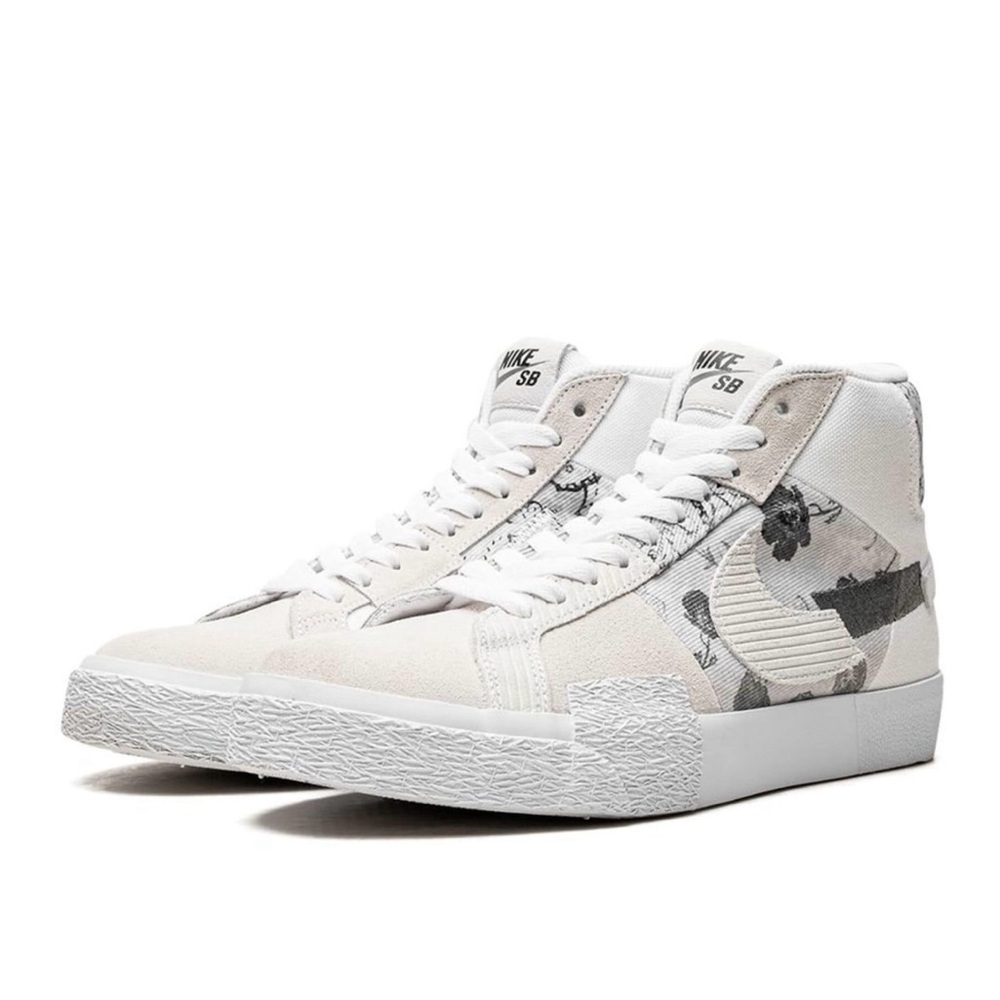 Nike
SB Zoom Blazer Mid Edge "Floral White/ Grey" sneakers